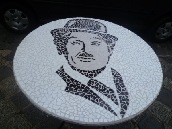 Mesa ou Quadro em MOSAICO- CHAPLIN - ACEITAMOS ENCOMENDA